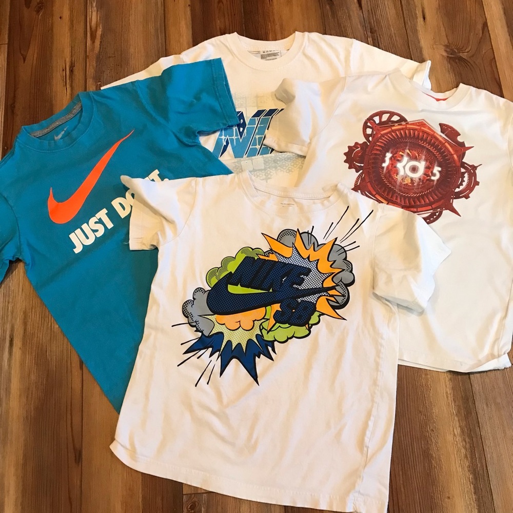 Boys Nike T-shirts size small 7/8